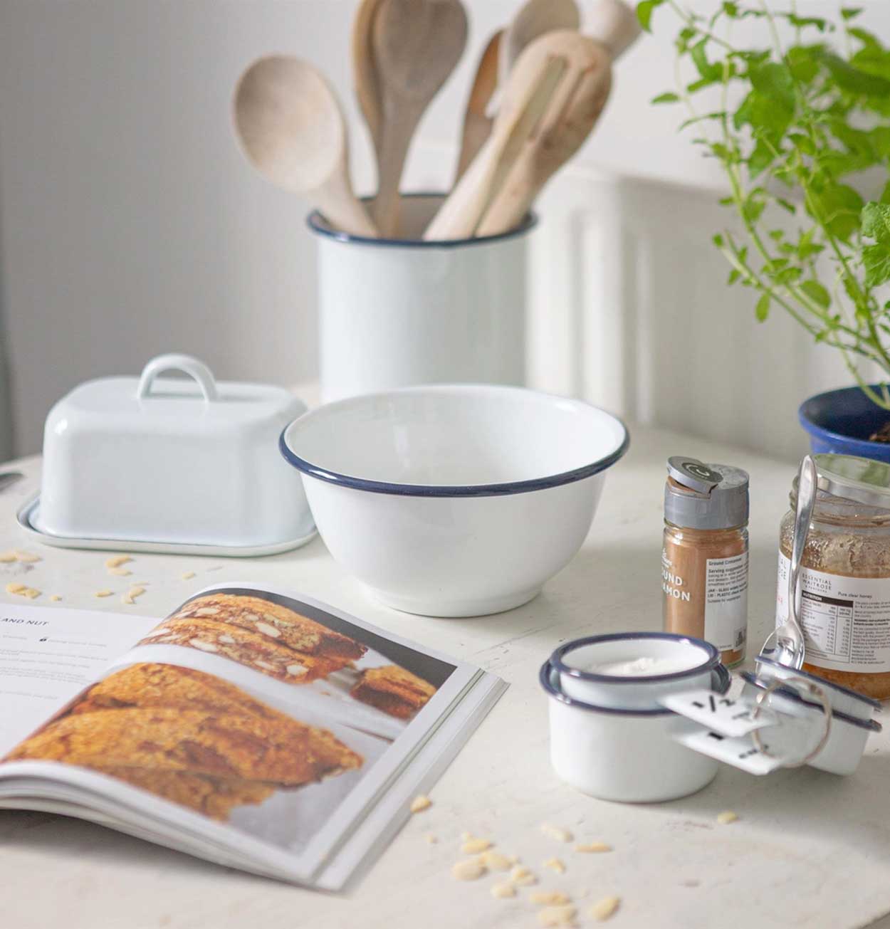 Argon Tableware White Enamel Butter Dish