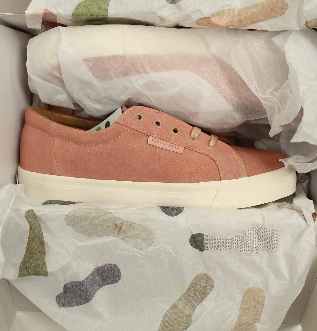 Superga 2804 Suede Trainers – Pink Peach