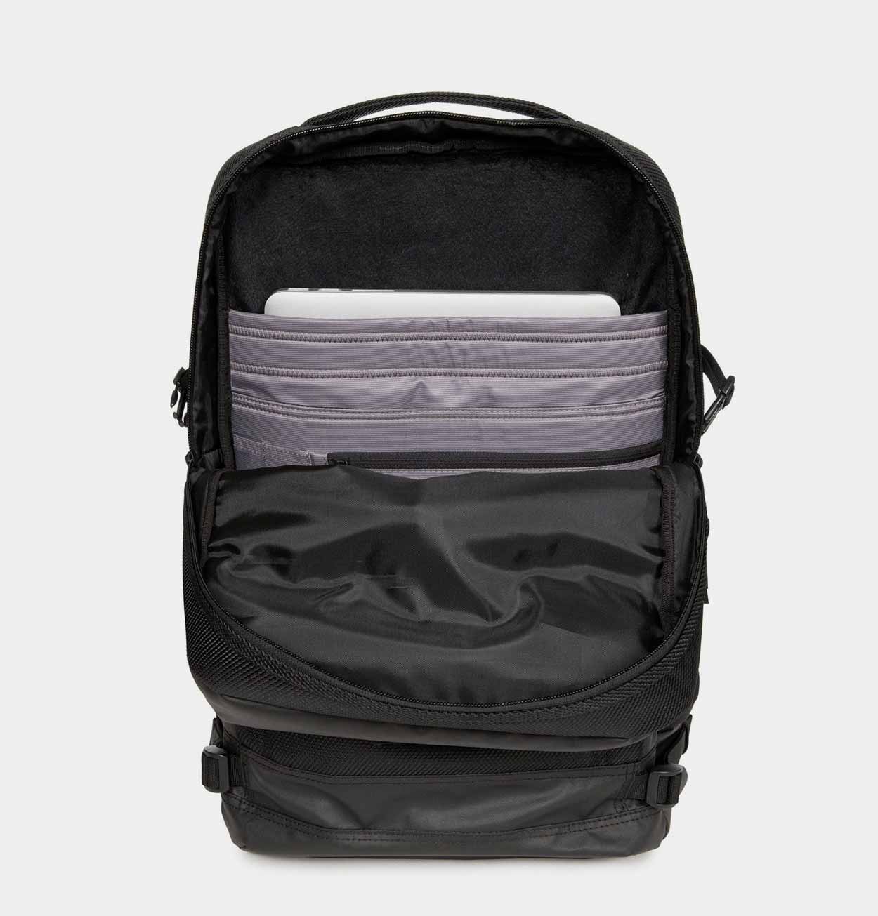 Eastpak Tecum M CNNCT in Black