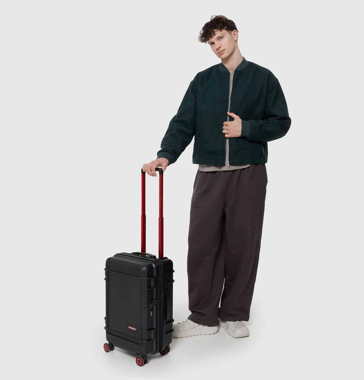 Eastpak Resist'r Case S in Black and Red
