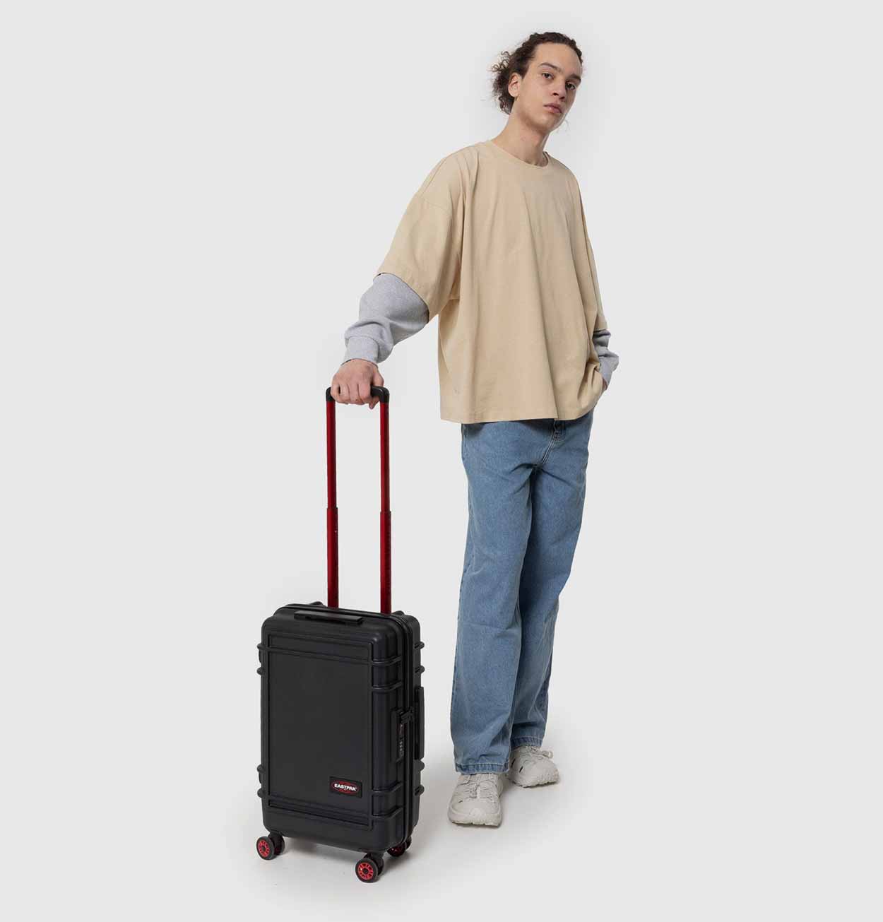 Eastpak Resist'r Zip Cabin Case in Black
