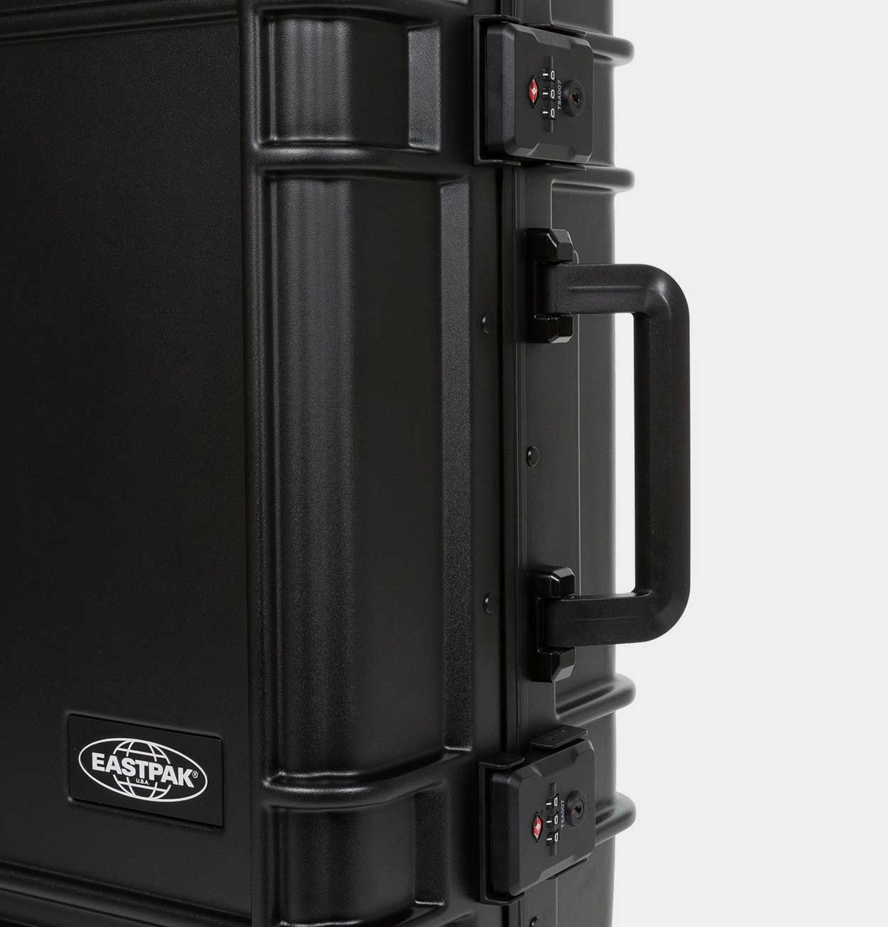 Eastpak Resist'r Case S in Black