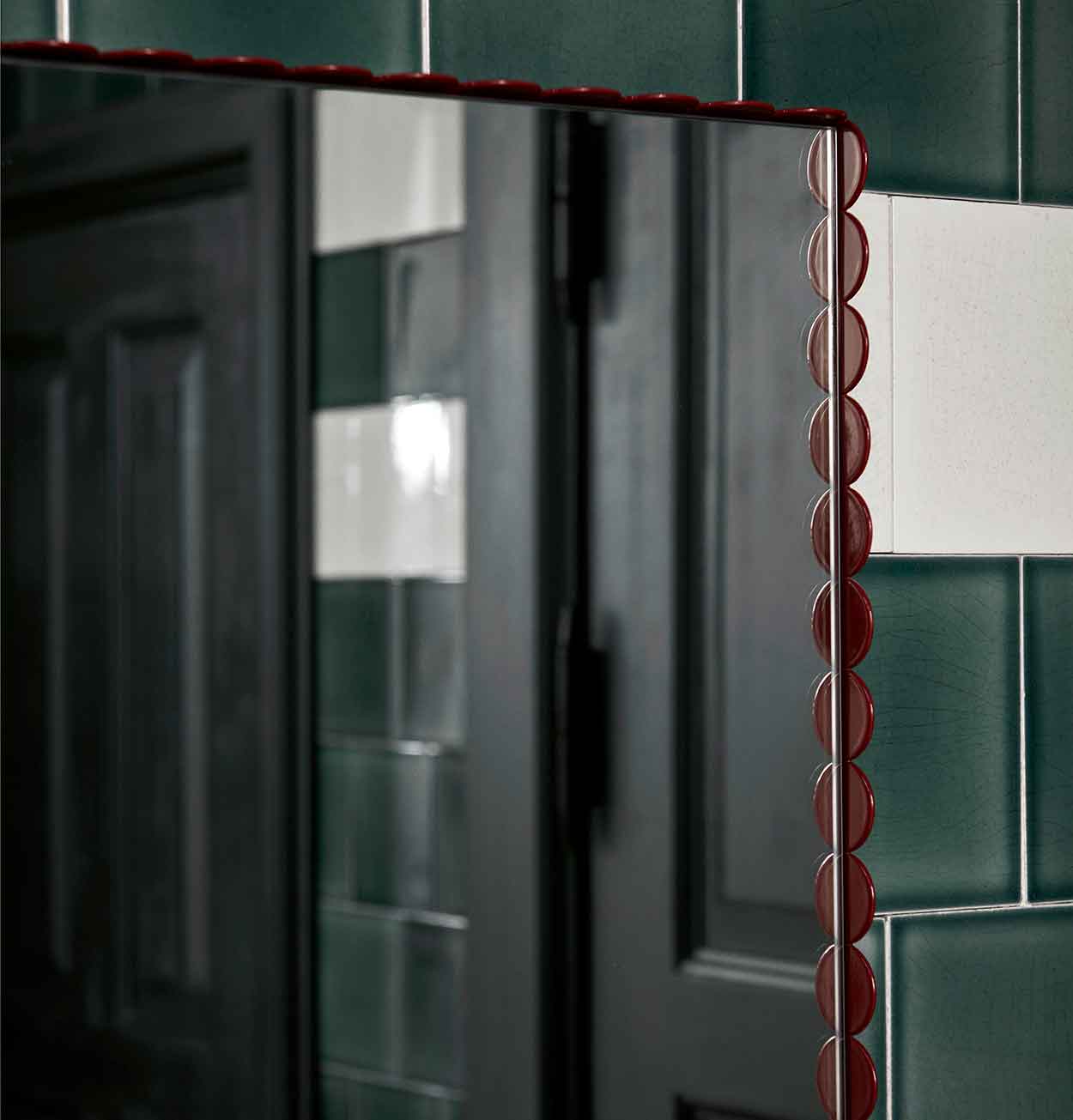 HAY Arcs Mirror – Rectangle – Large – Burgundy