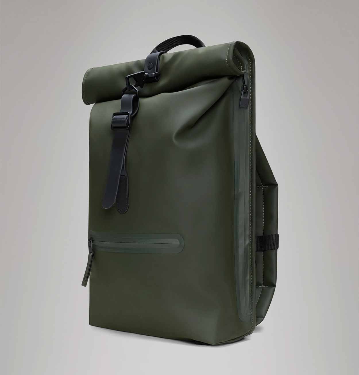 RAINS Rolltop Rucksack in Green