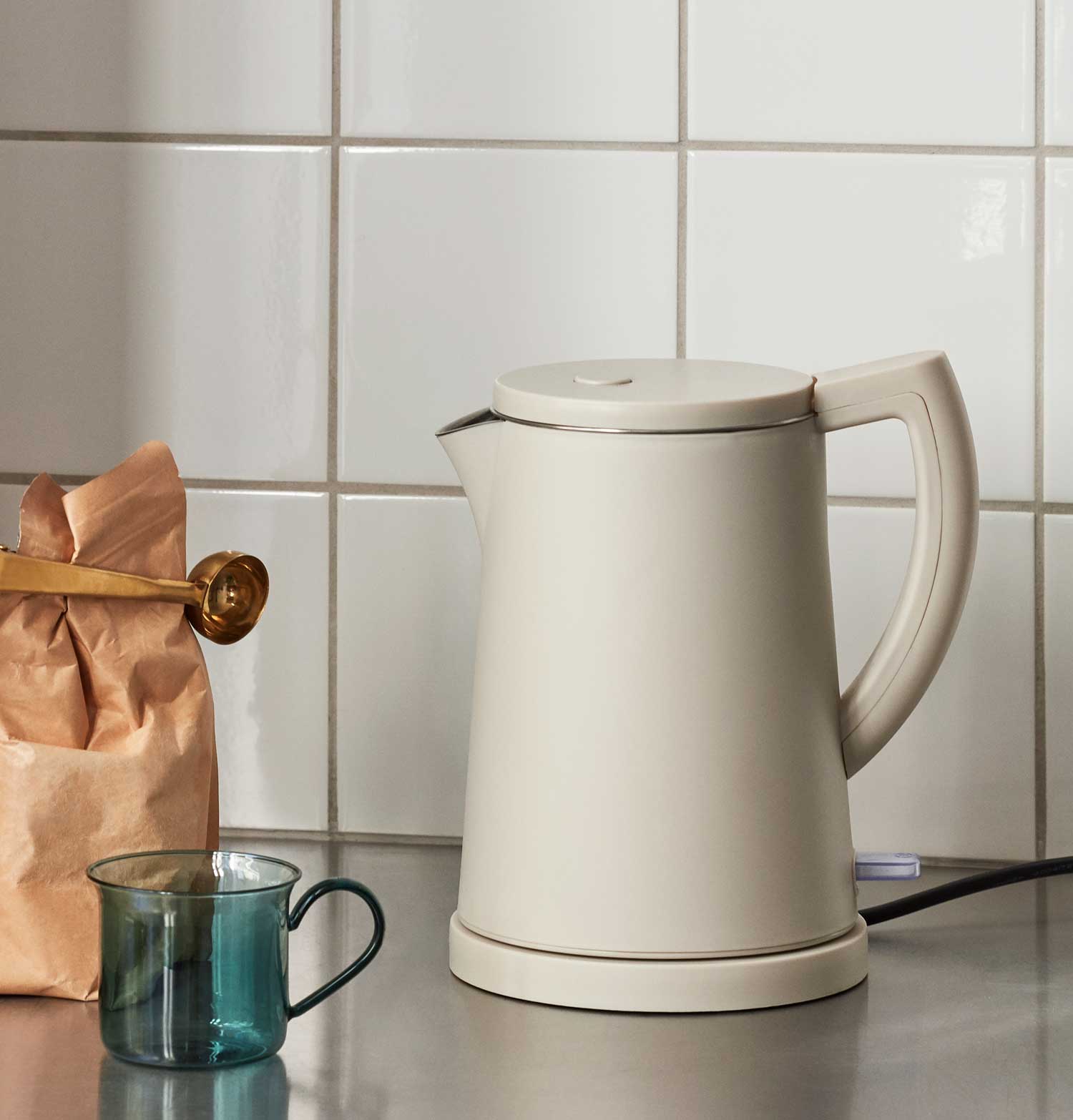 HAY Sowden Kettle – Grey