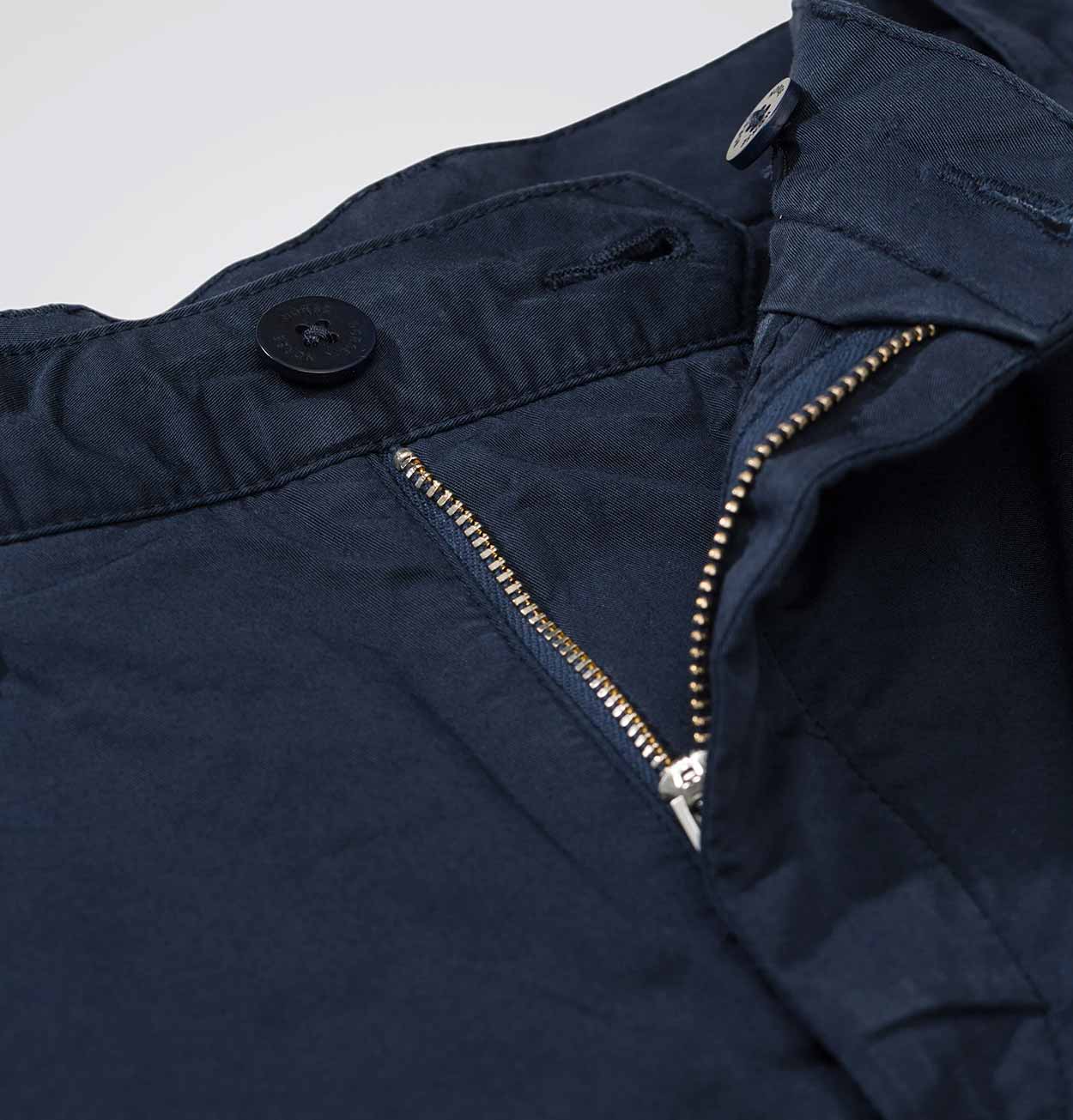 Norse Projects Aros Light Twill Shorts in Dark Navy