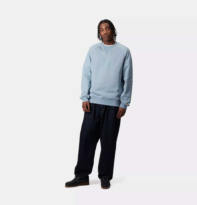 Carhartt WIP Chase Sweatshirt in Frosted Blue