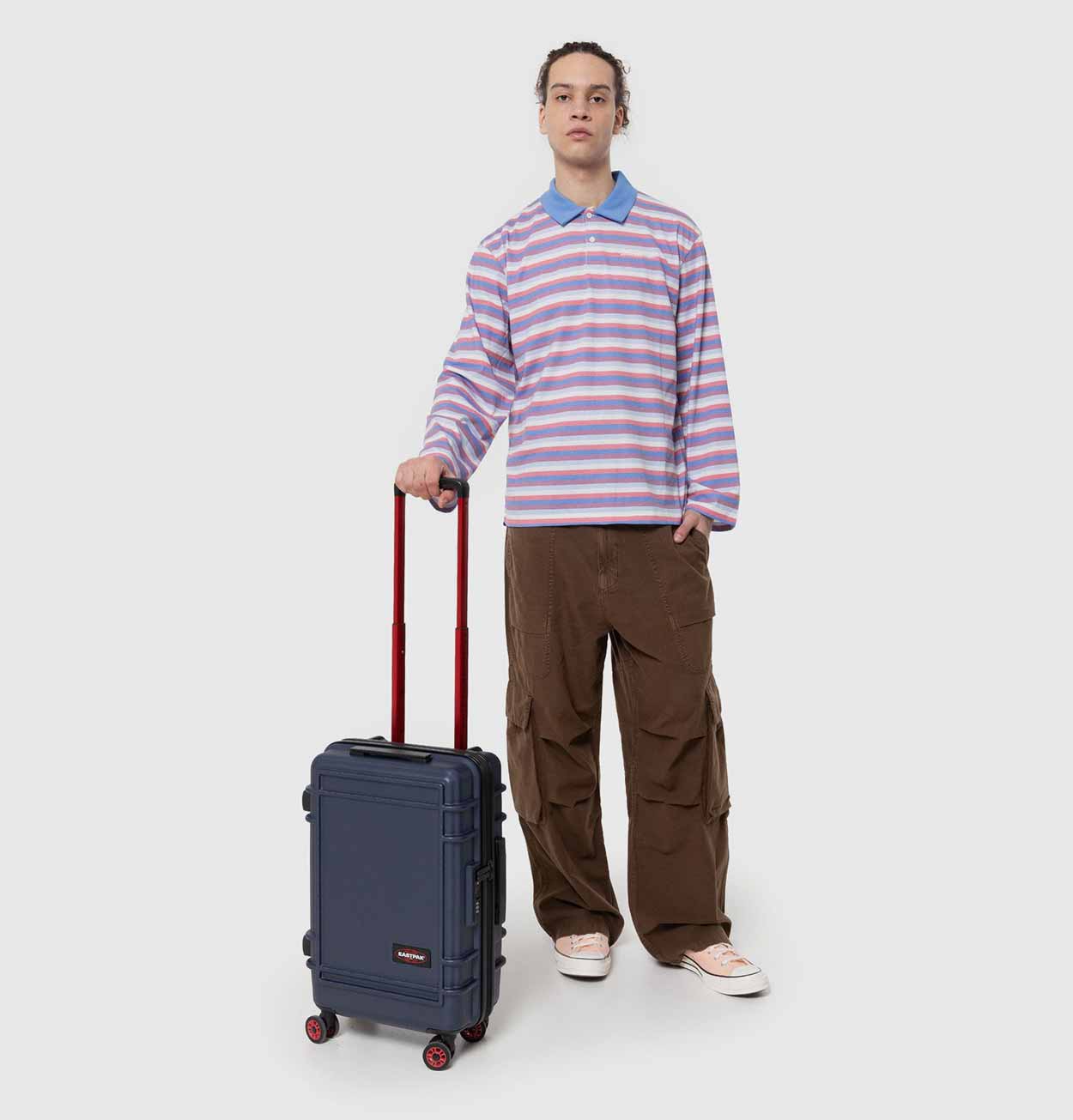 Eastpak Resist'r Zip Cabin Case in Marine Navy