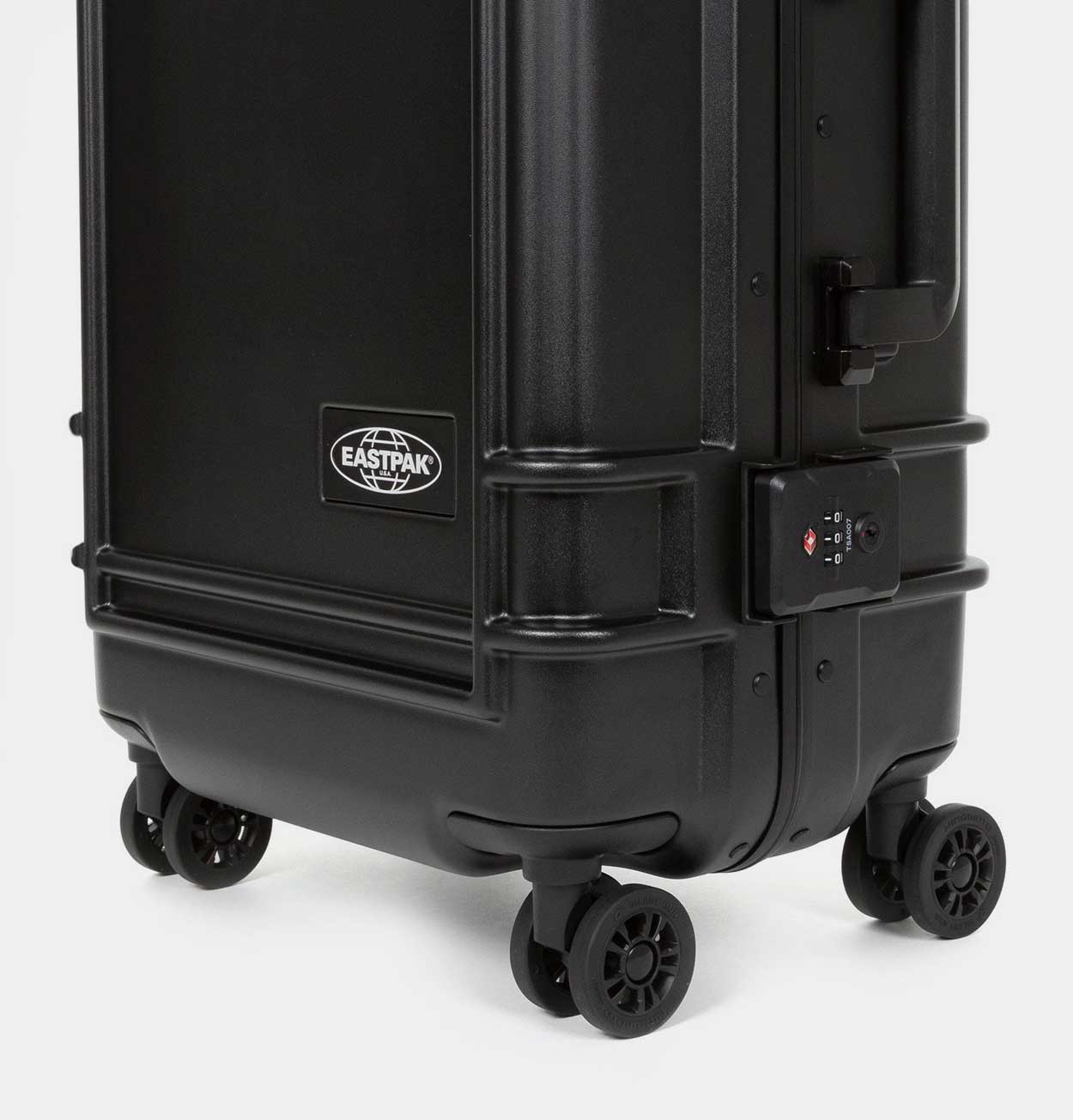 Eastpak Resist'r Case S in Black