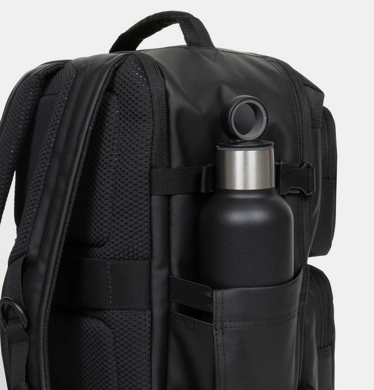 Eastpak Tecum Cabin in Black