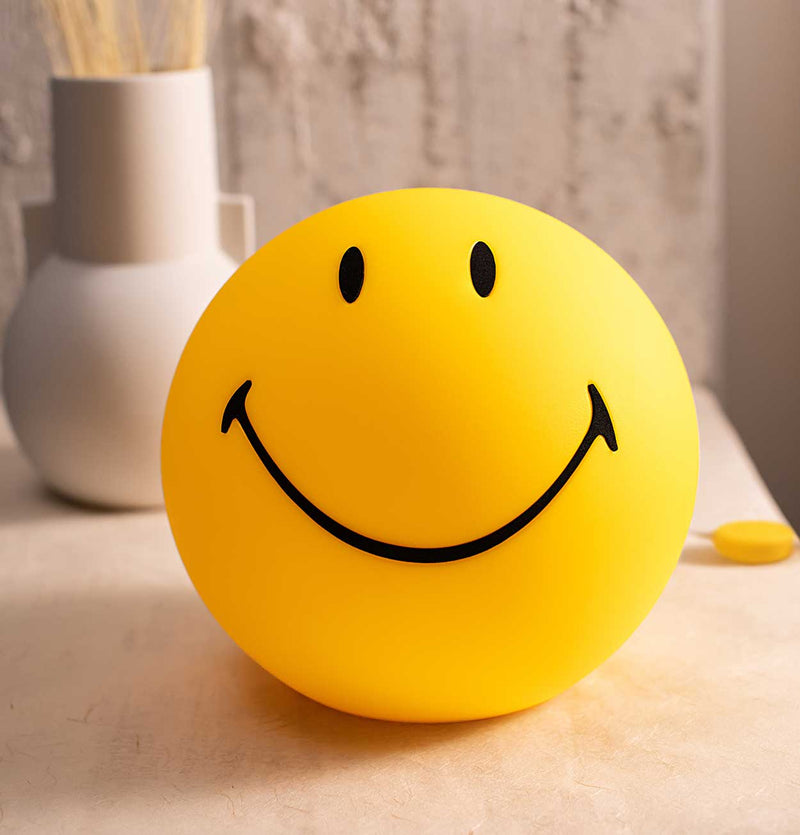 Mr Maria Smiley Lamp