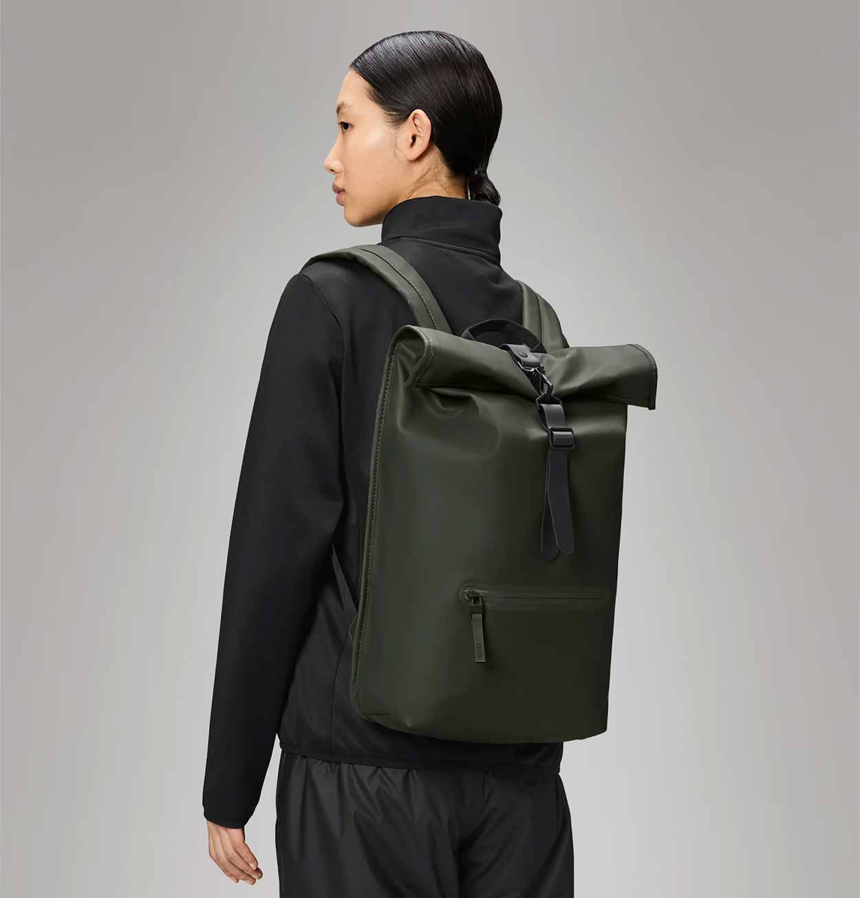 RAINS Rolltop Rucksack in Green