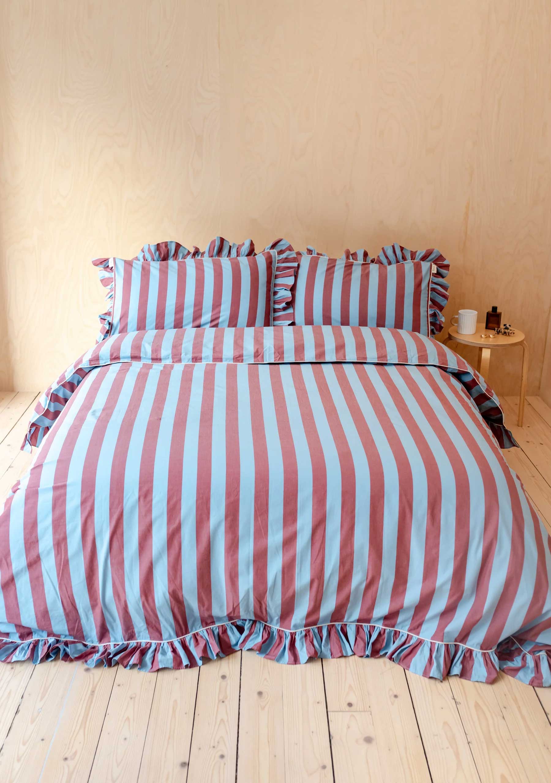 TBCo Cotton Duvet Cover – Double – Blue & Red Stripe