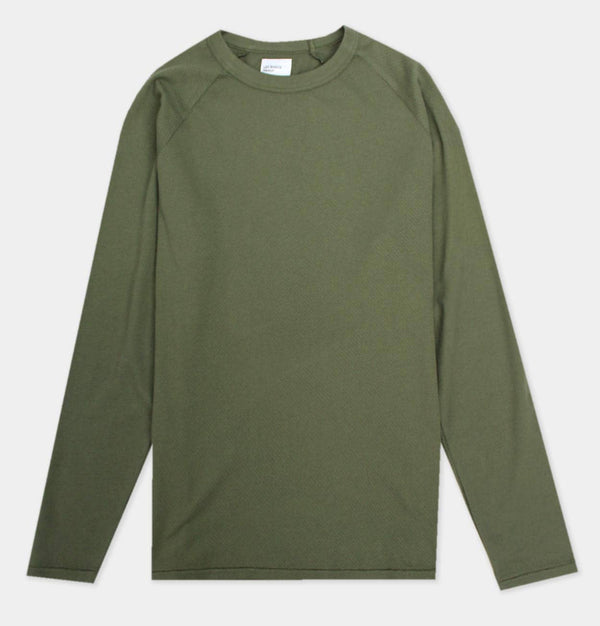 Les Basic Le Long Sleeve T-Shirt in Army